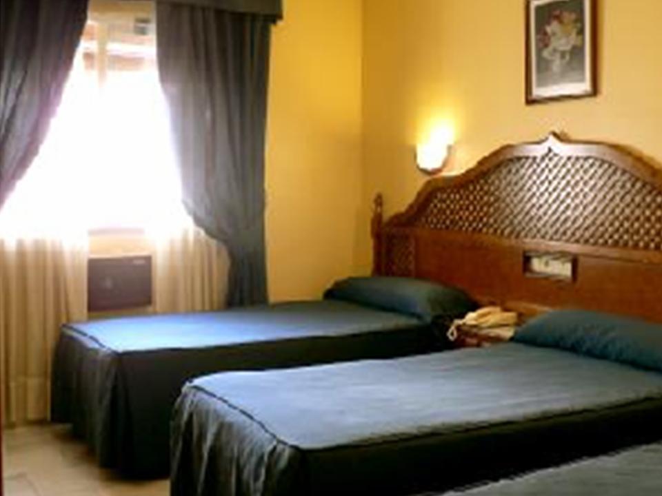Hostal El Triunfo Cordoue Extérieur photo