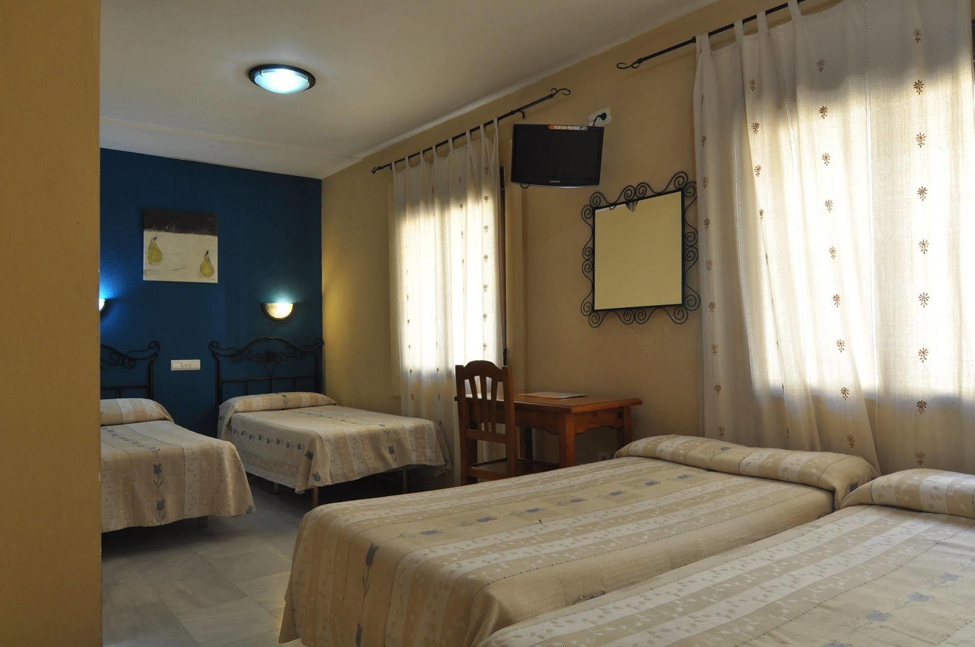 Hostal El Triunfo Cordoue Extérieur photo